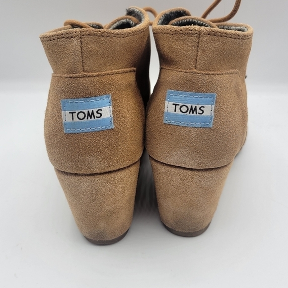 Tom heeled booties size 9.5 - Picture 3 of 12